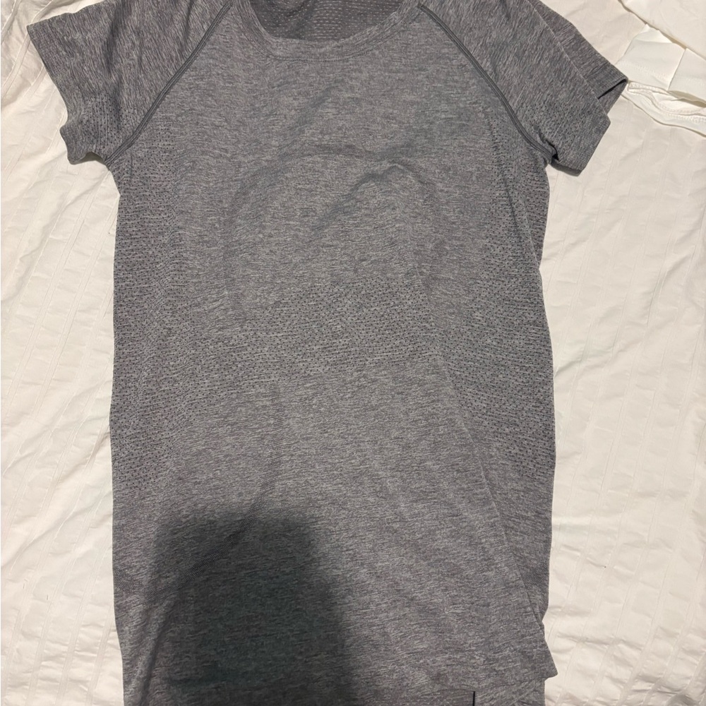 Gray lululemon swiftly tech